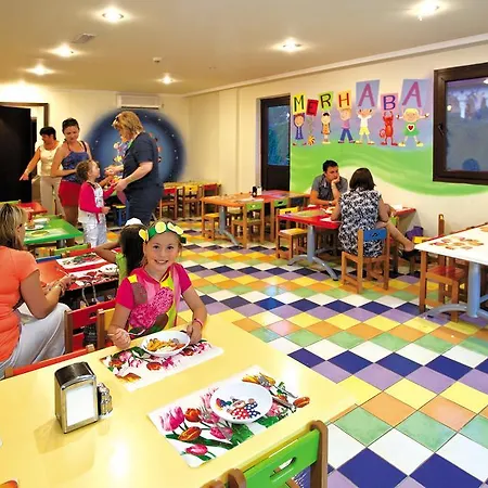 אתר נופש Club Nena